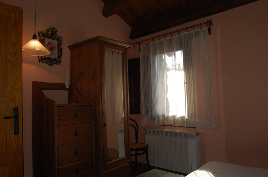 Can Salgueda Santa Pau Chambre photo